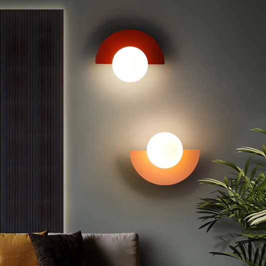 Kinkiet Lyca LED Nowoczesny Kinkiet Ścienny – Stylowe Oświetlenie do Sypialni i Salonu 1