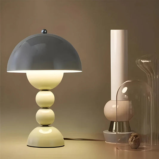 Skandynawska Lampa Stołowa LED – Stylowe Oświetlenie do Wnętrz 4