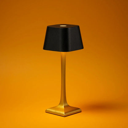 Elegancka Aluminiowa Lampa Stołowa Bezprzewodowa – Idealna na Romantyczne Wieczory 0