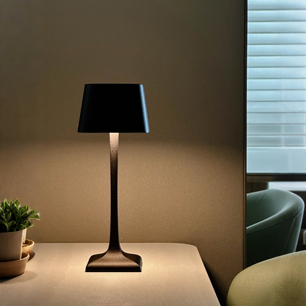 Elegancka Aluminiowa Lampa Stołowa Bezprzewodowa – Idealna na Romantyczne Wieczory 4