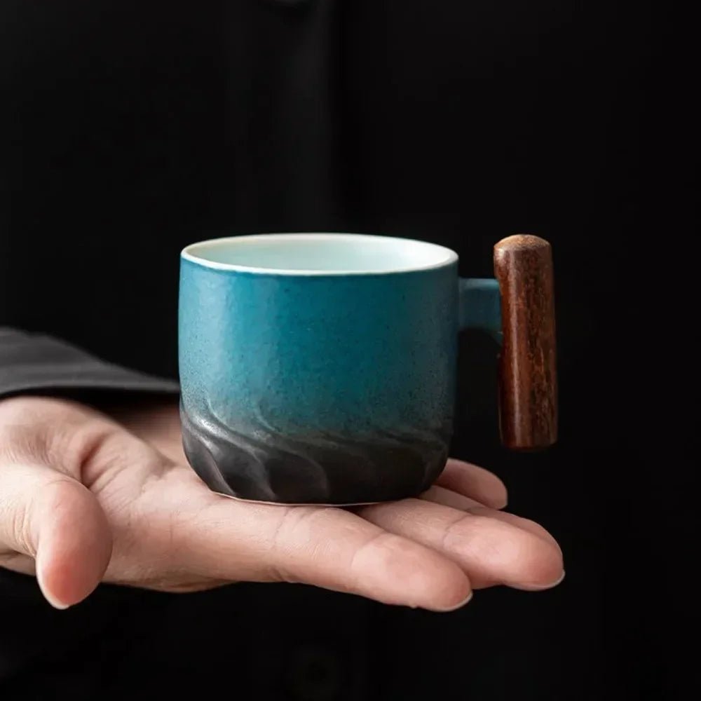 Filiżanka Do Espresso Vintage Z Drewnianym Uchwytem – Urok Retro W Twoim Domu 3