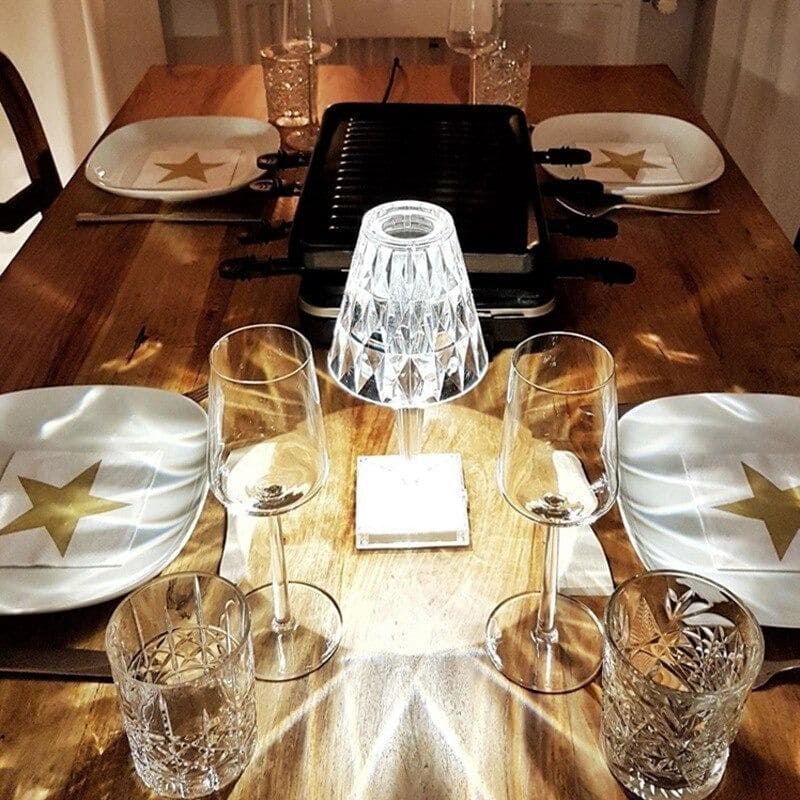 GlimmerLux Kryształowa Lampa Stołowa – Eleganckie Oświetlenie z Dotykowym Ściemniaczem 2