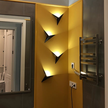 Kinkiet Nova Elegancki Design – Stylowe Oświetlenie Do Wnętrz 5