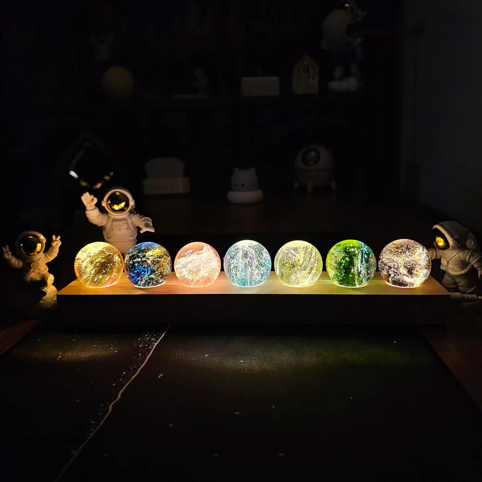 Lampa Kryształowa LumiSphere – Hipnotyzujące Efekty Świetlne 1