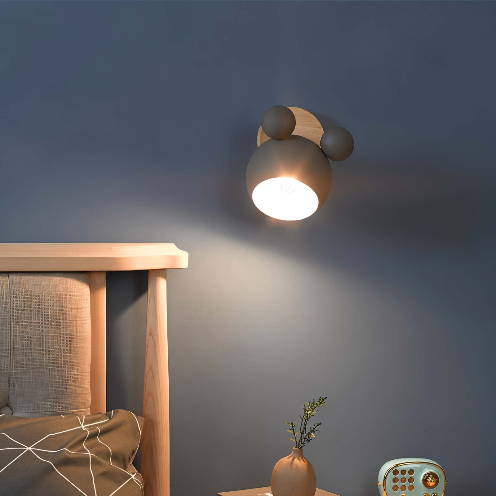 Lampa Ścienna FlashMouse – Elegancka Atmosfera Wnętrza 4