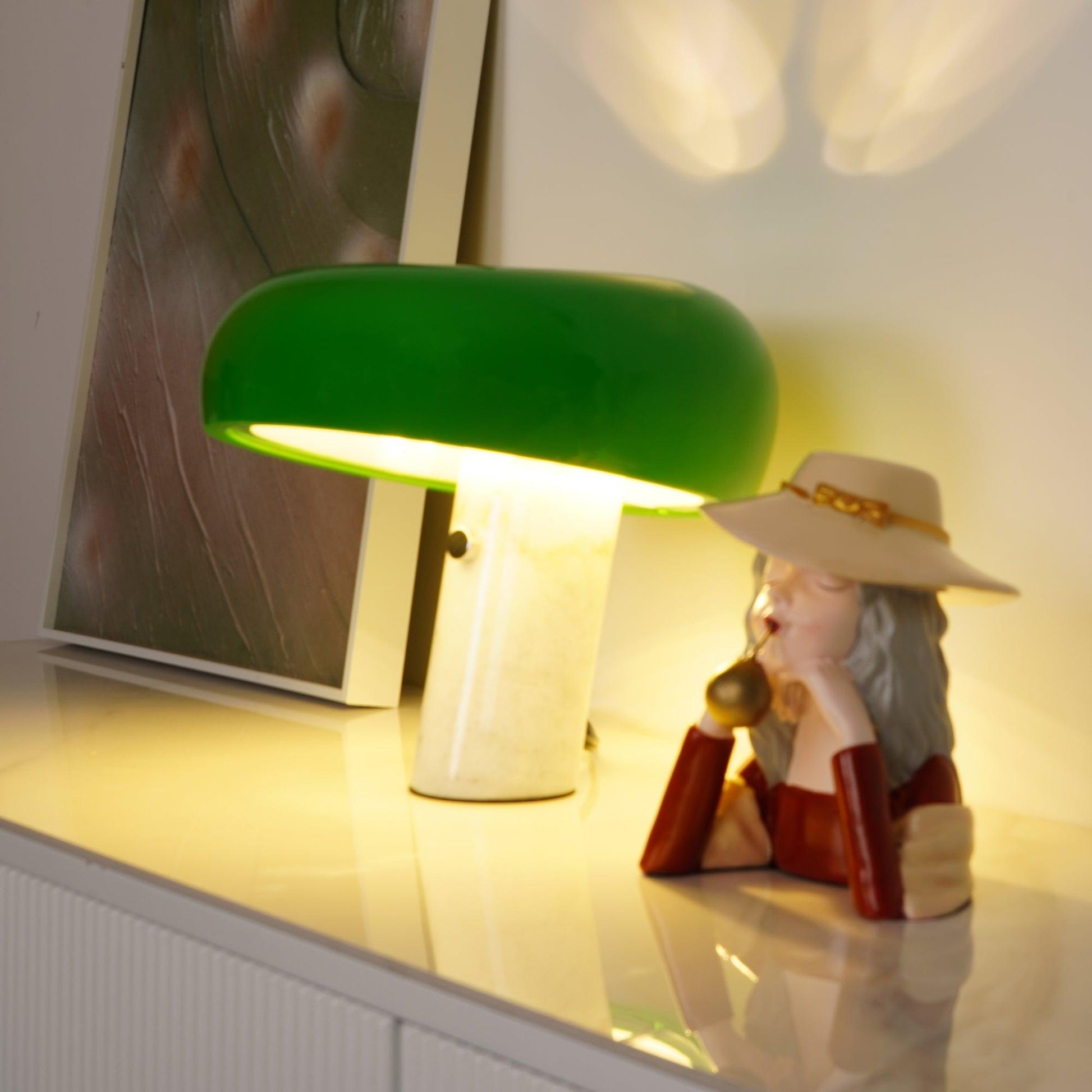 Lampa Stołowa StoneGlow Marmur – Elegancka Atmosfera w Twoim Wnętrzu 4