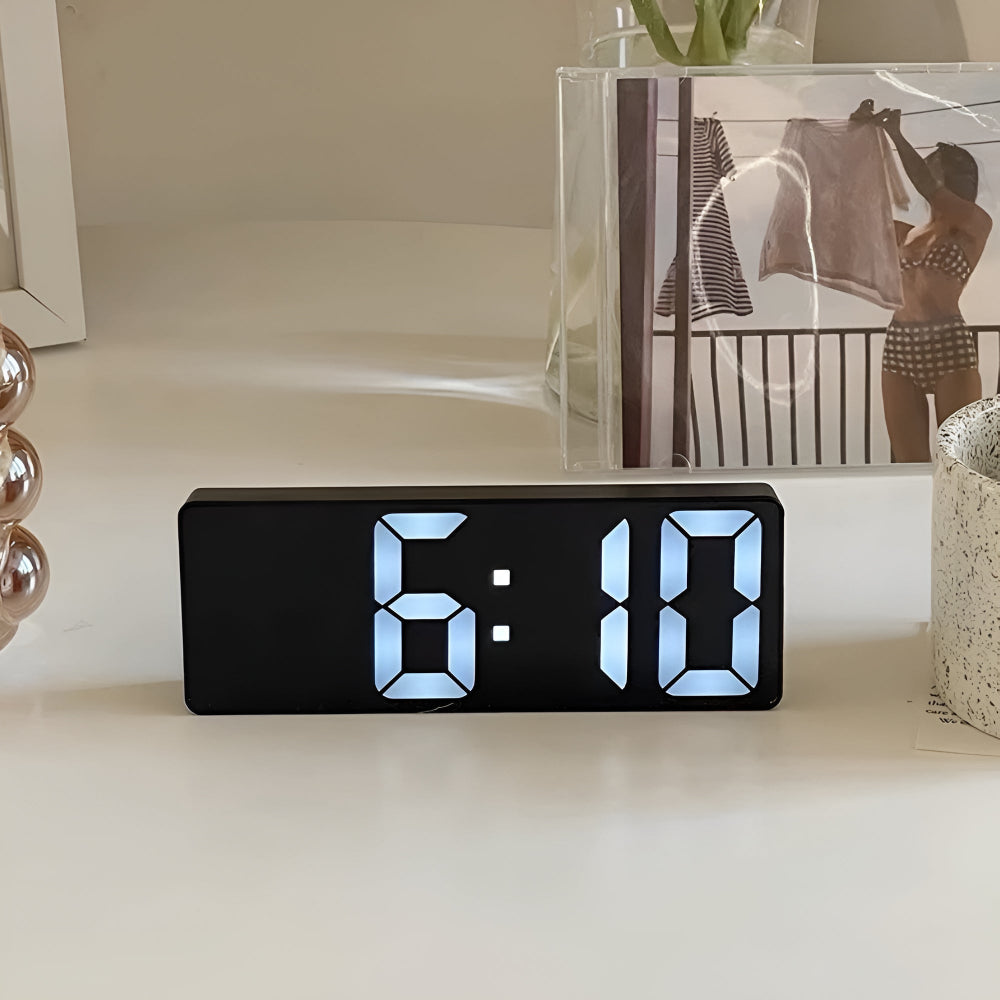 Lustrzany Budzik LED Cyfrowy – Nowoczesny Design i Elegancja 3
