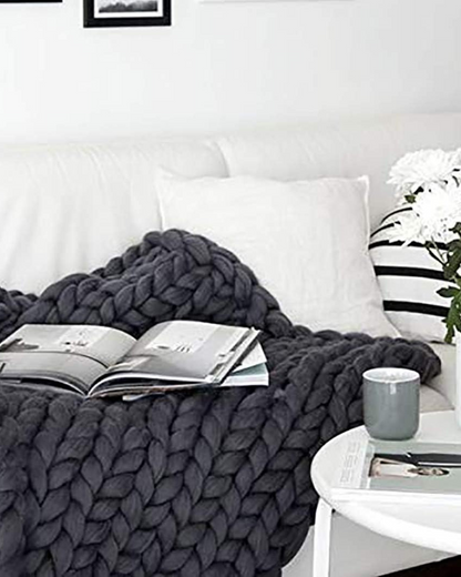 Majestatyczny Koc Ręcznie Robiony – Ciepło i Styl w Twoim Wnętrzu 8