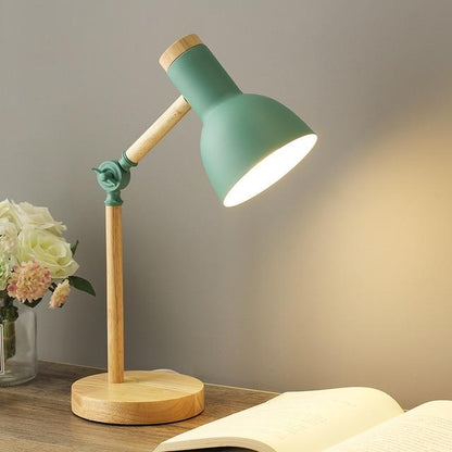 NordicGlow Lampa Biurkowa Regulowana – Minimalistyczny Styl i Funkcjonalność 2