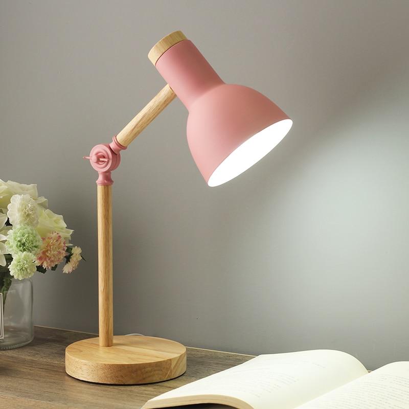 NordicGlow Lampa Biurkowa Regulowana – Minimalistyczny Styl i Funkcjonalność 4