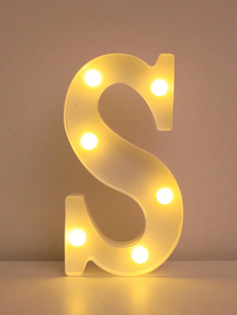 Nowoczesna Lampa LED do Salonu – Stylowy Akcent w Wnętrzu 21