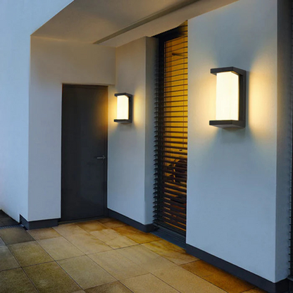 Nowoczesny Kinkiet Zewnętrzny z Czujnikiem – Elegancka Atmosfera Świetlna 3