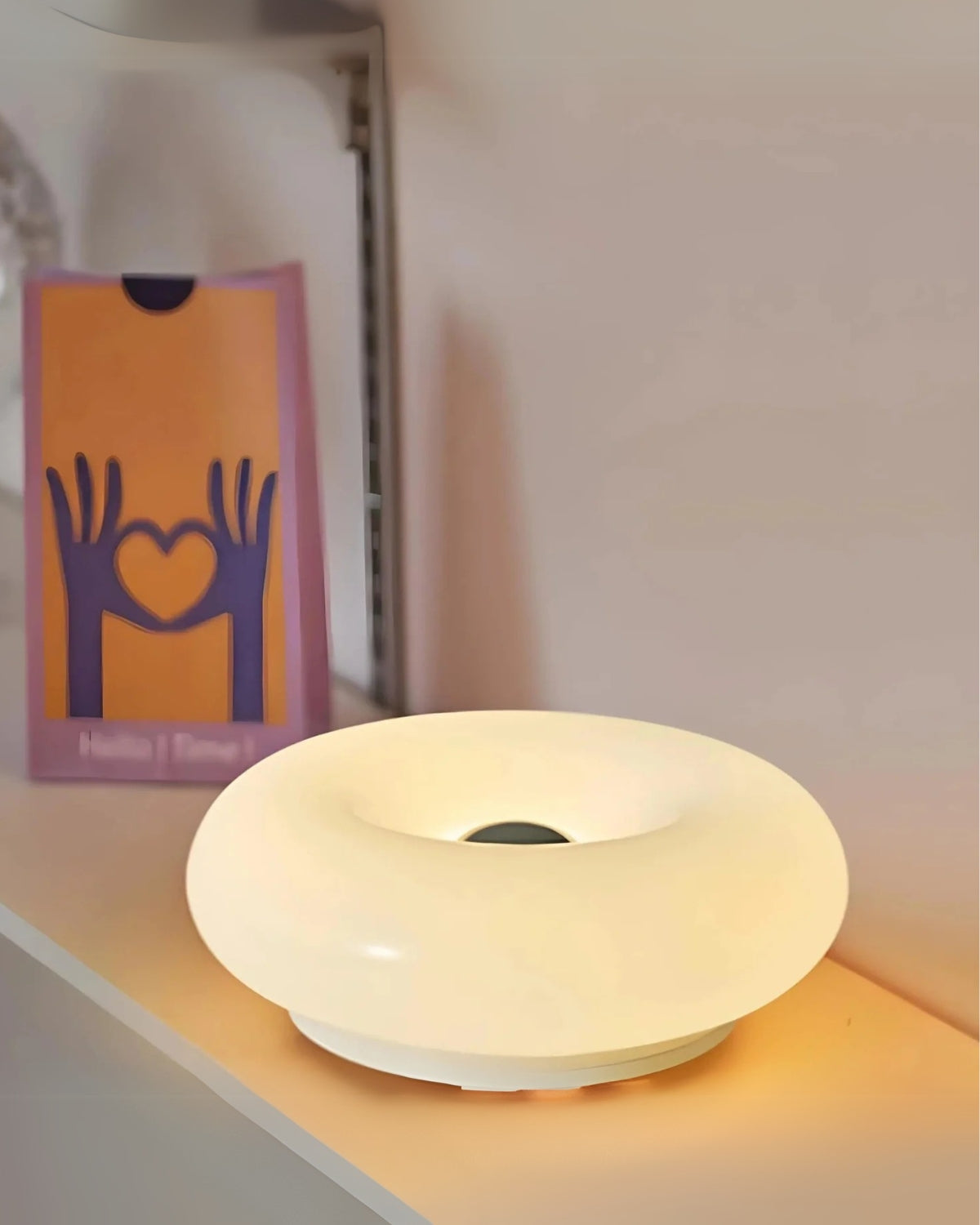 Okrągła Lampa Stołowa Bauhaus Szklana – Elegancka Atmosfera w Twoim Wnętrzu 3