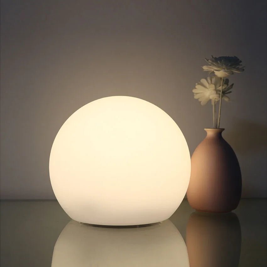 Przenośna Lampa Kulowa Stołowa Bezprzewodowa – Stylowe Oświetlenie w 16 Kolorach 1