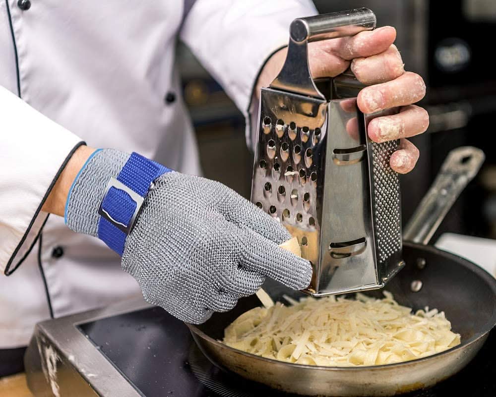 RĘKAWICE OCHRONNE STAL NIERDZEWNA – Nowoczesny Design i Wytrzymałość 2