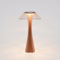 Skulpterad bordslampa - trådlös LED, tre vita nyanser