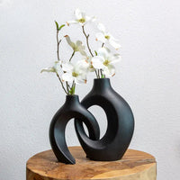Keramikvas - med flätade blommor, elegant